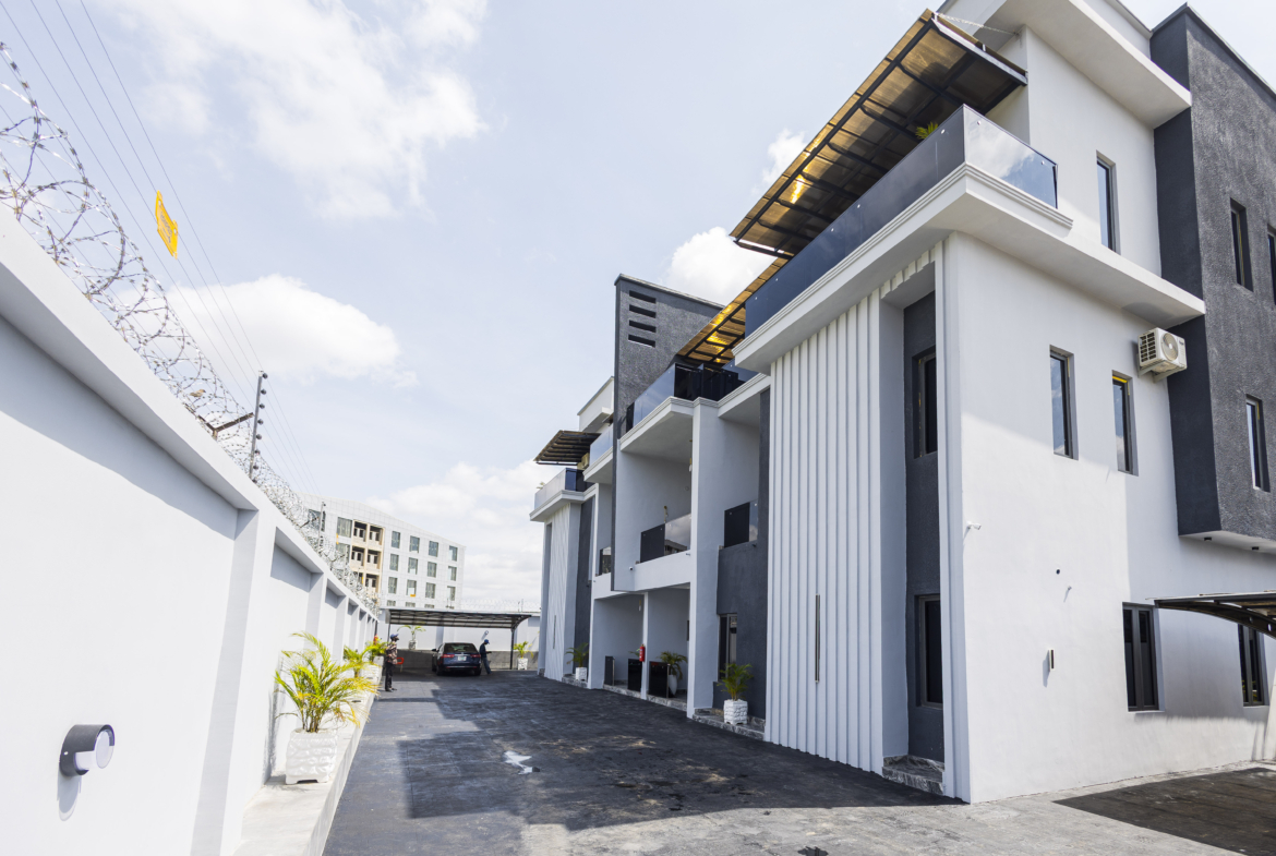 New Jahi Duplex
