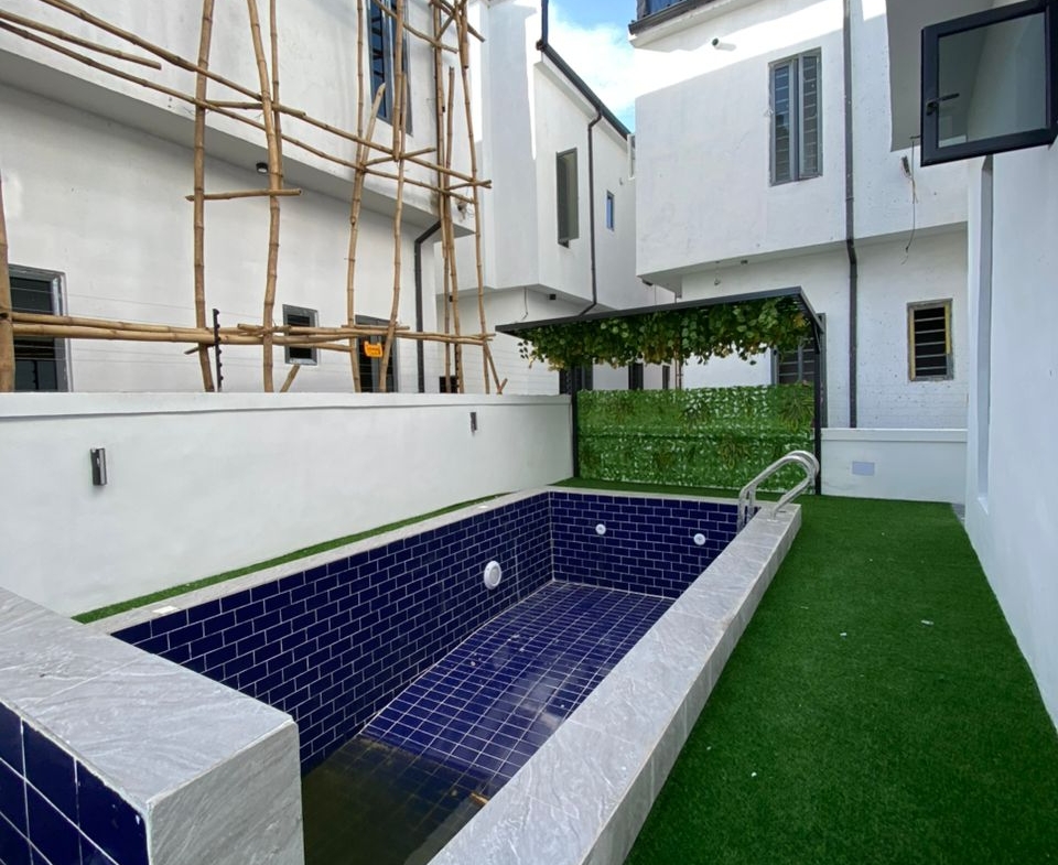 Palm City Ajah